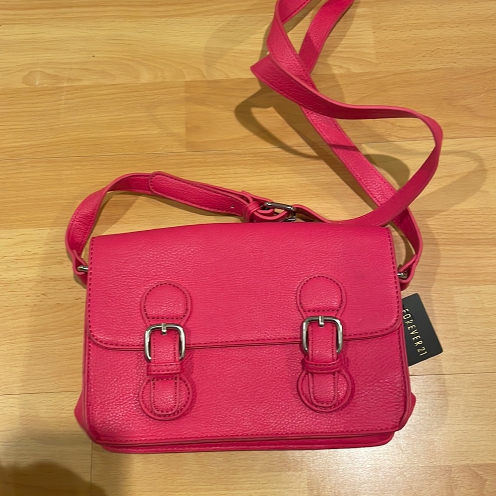 Brand new forever 21 pink crossbody